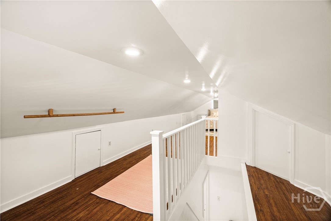 1318 E 51st Street