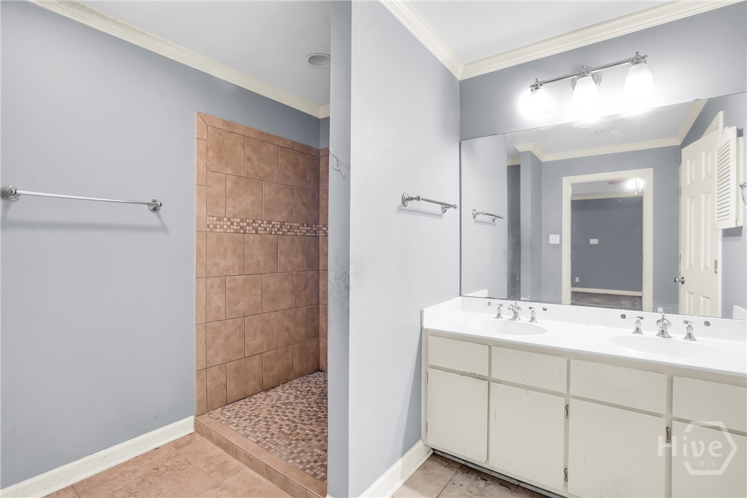 12 Majestic Oaks Circle
