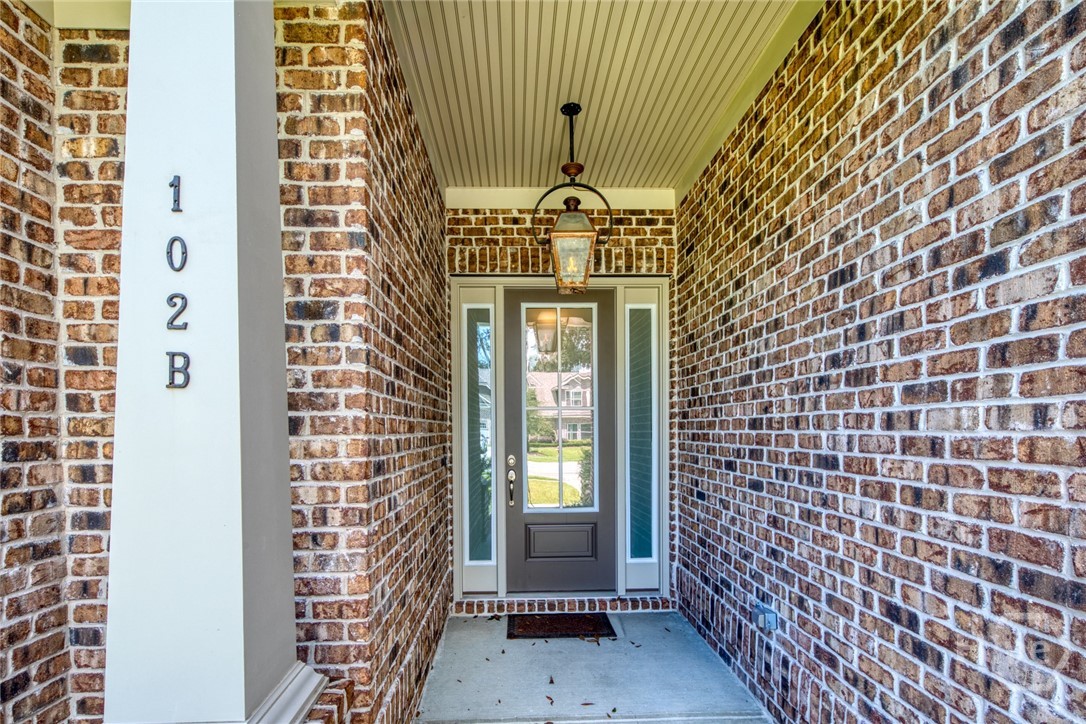 102 Hope Lane B