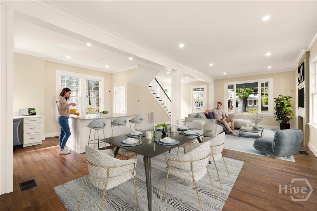 627 W 37th Street