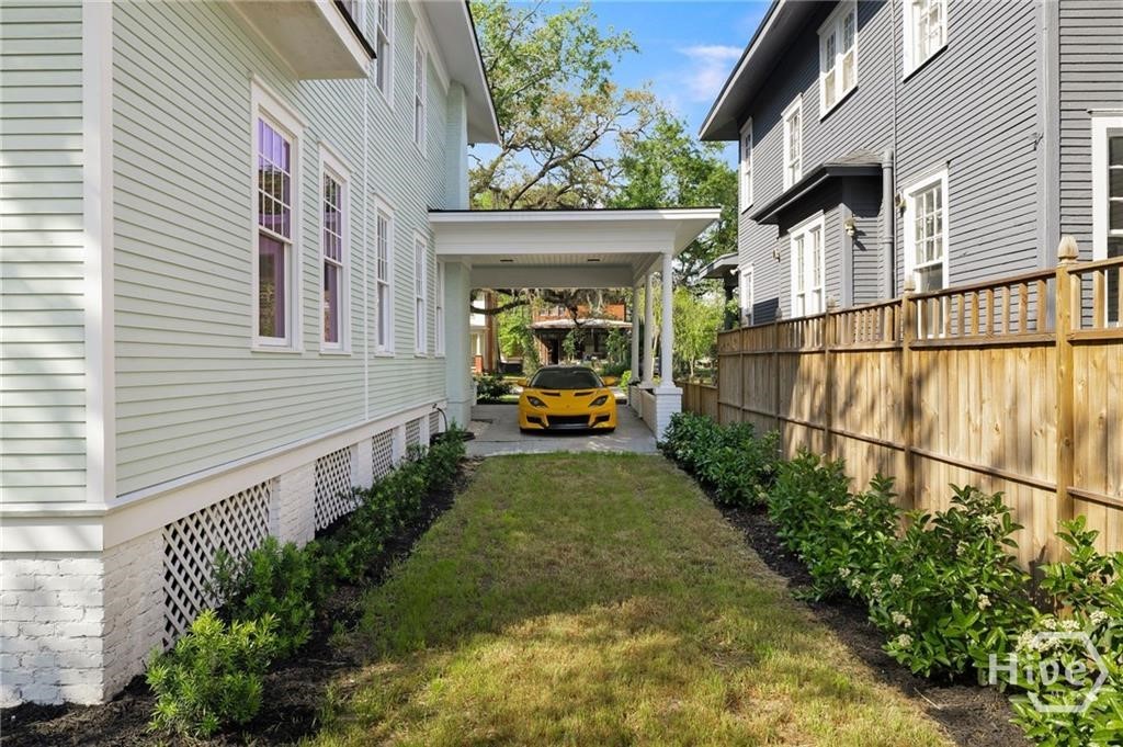 627 W 37th Street