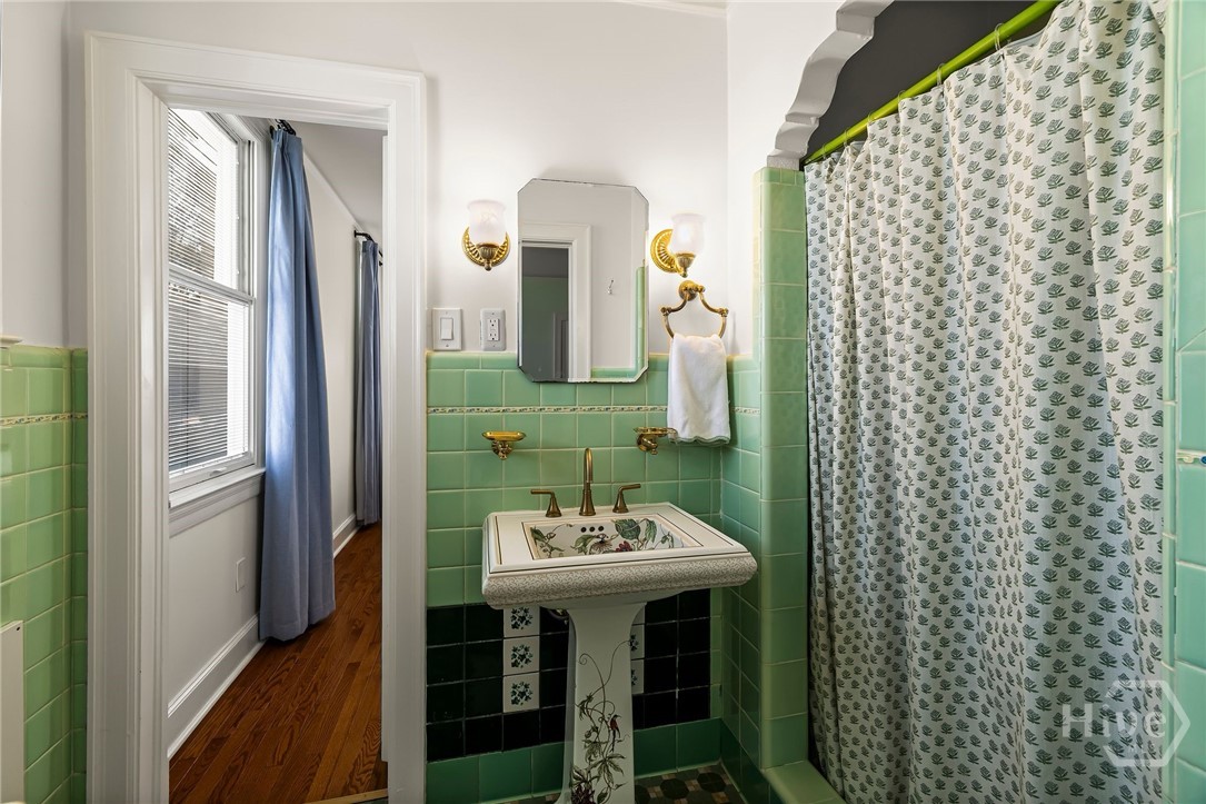 310 E 52nd Street