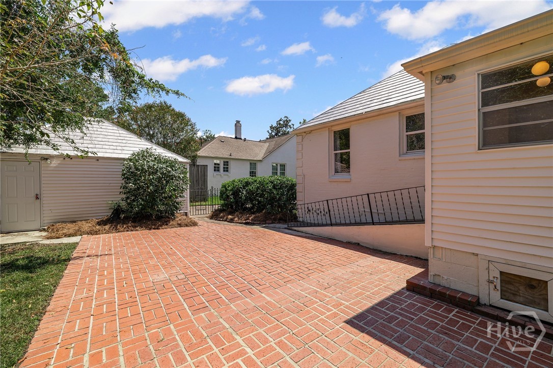 310 E 52nd Street