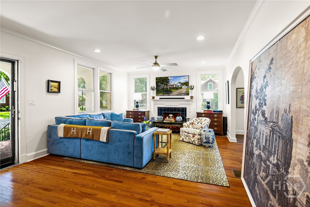 310 E 52nd Street