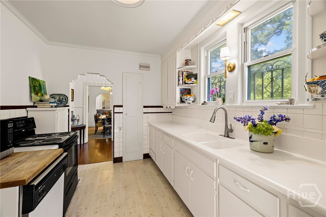 310 E 52nd Street