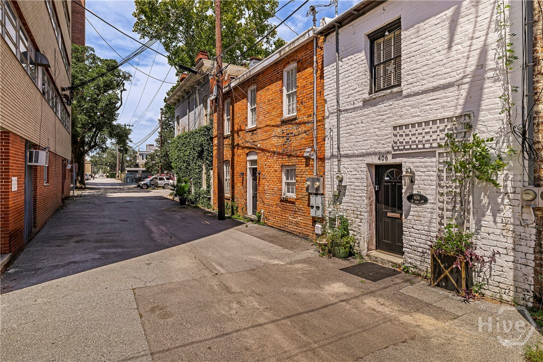 407 E Jones Street