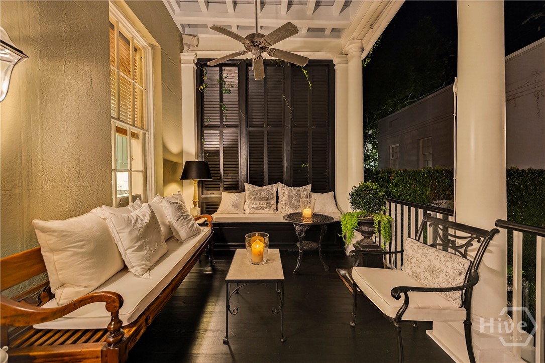 203 W Charlton Street