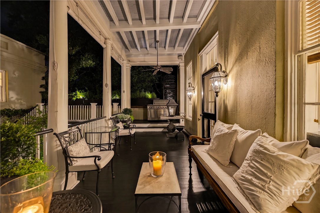 203 W Charlton Street