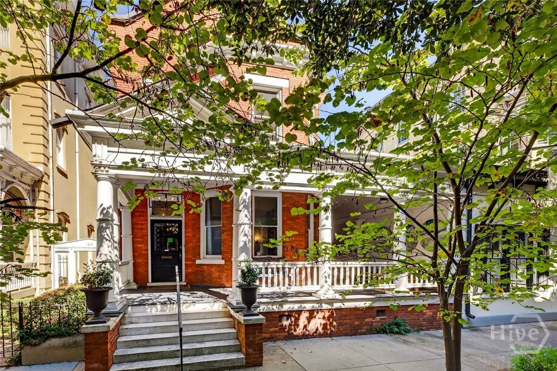 106 E Harris Street