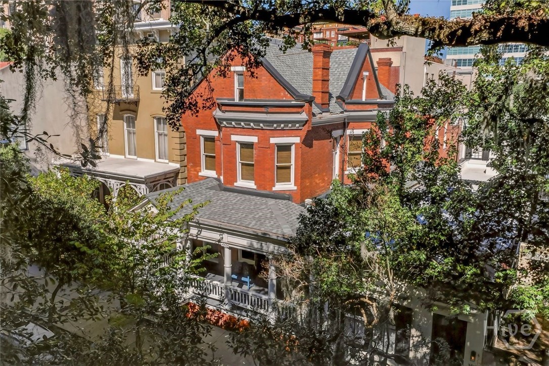 106 E Harris Street