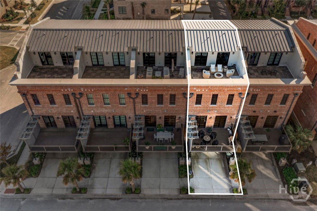 456 Port Street