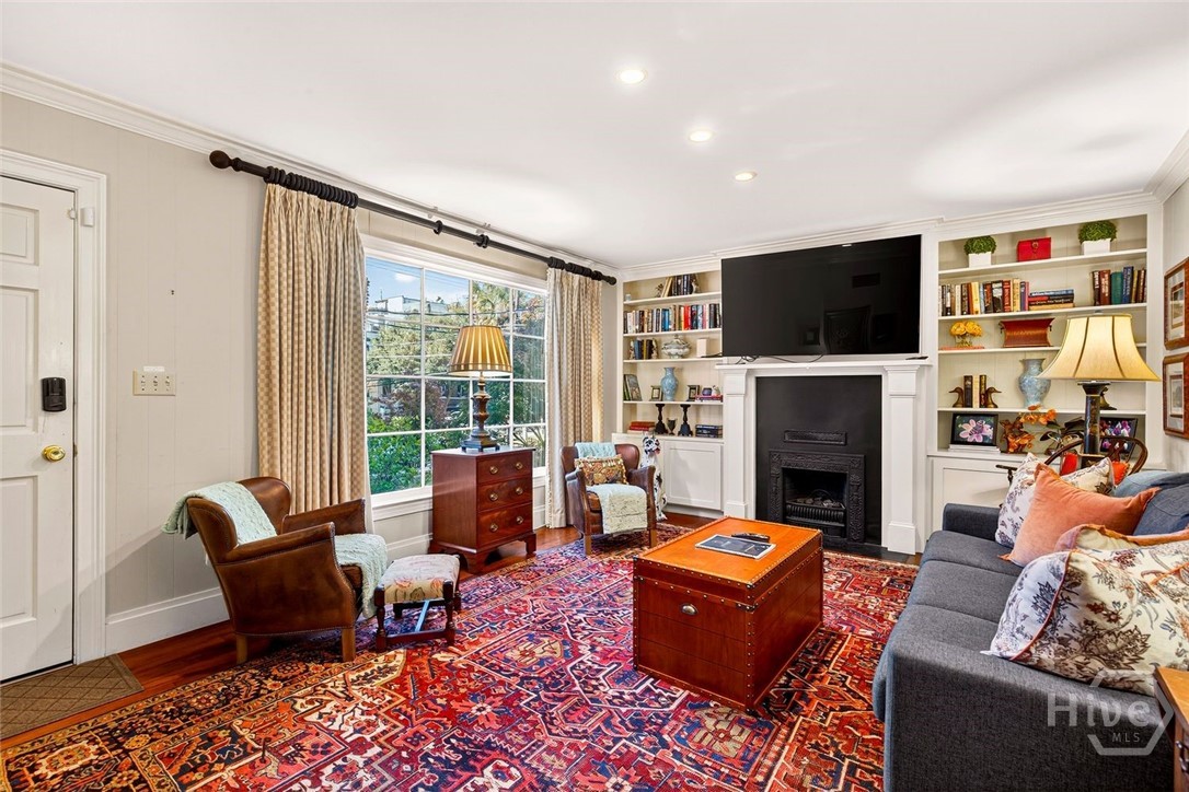 208 E Liberty Street