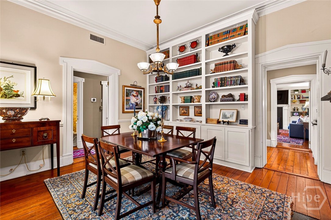 208 E Liberty Street