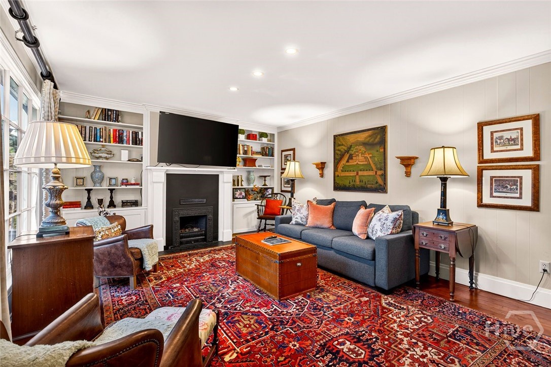 208 E Liberty Street