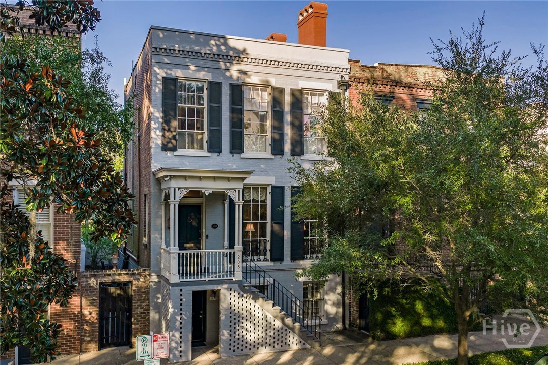 208 E Liberty Street