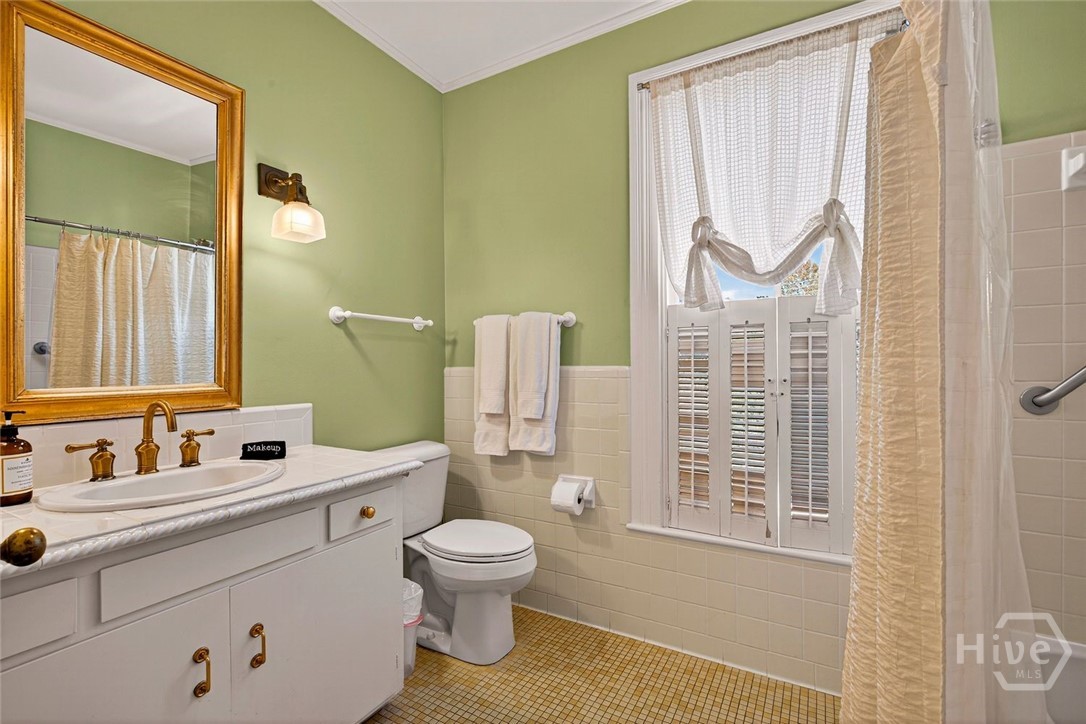 208 E Liberty Street