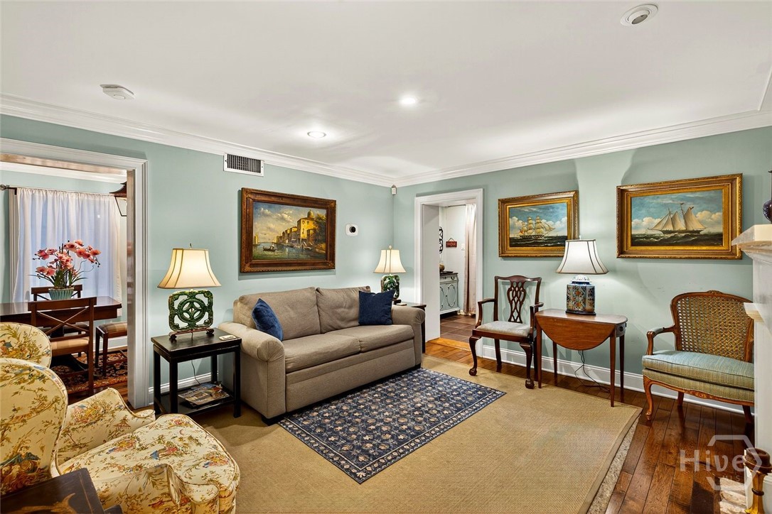 208 E Liberty Street