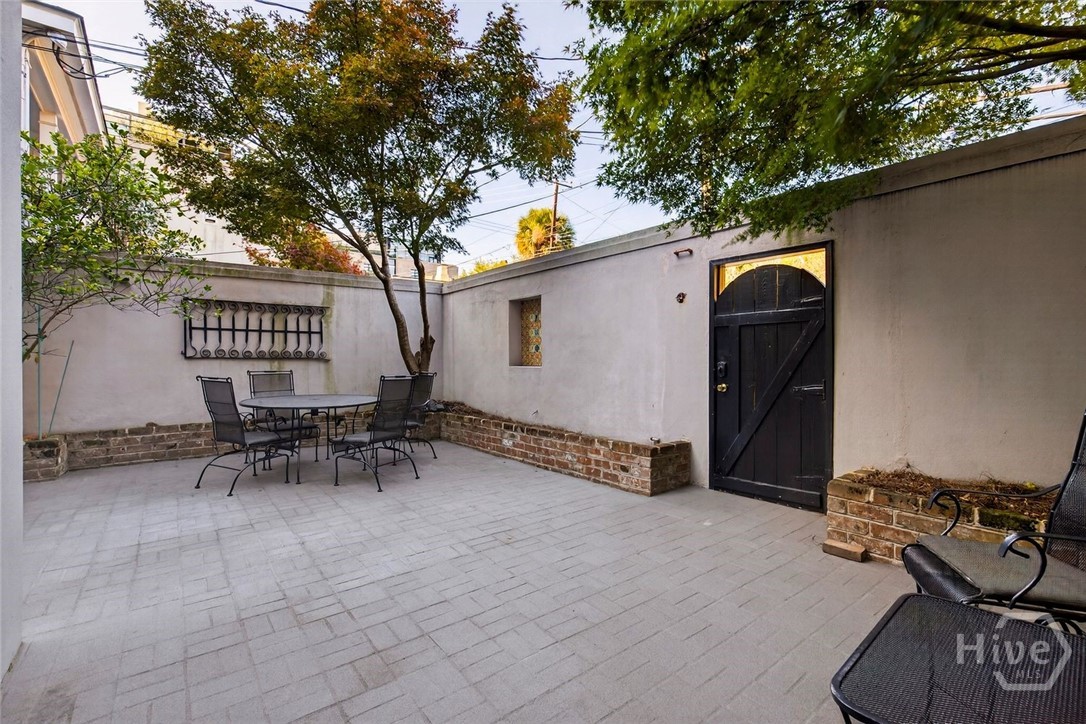 208 E Liberty Street