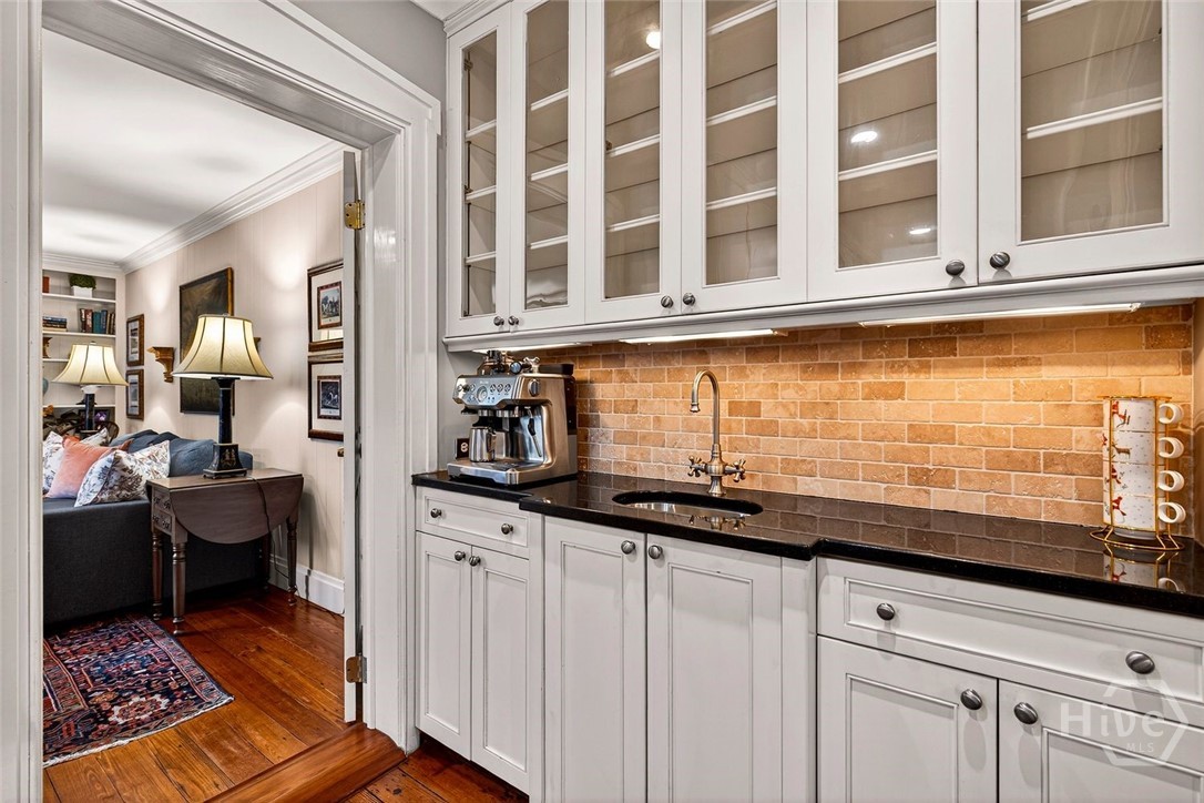 208 E Liberty Street