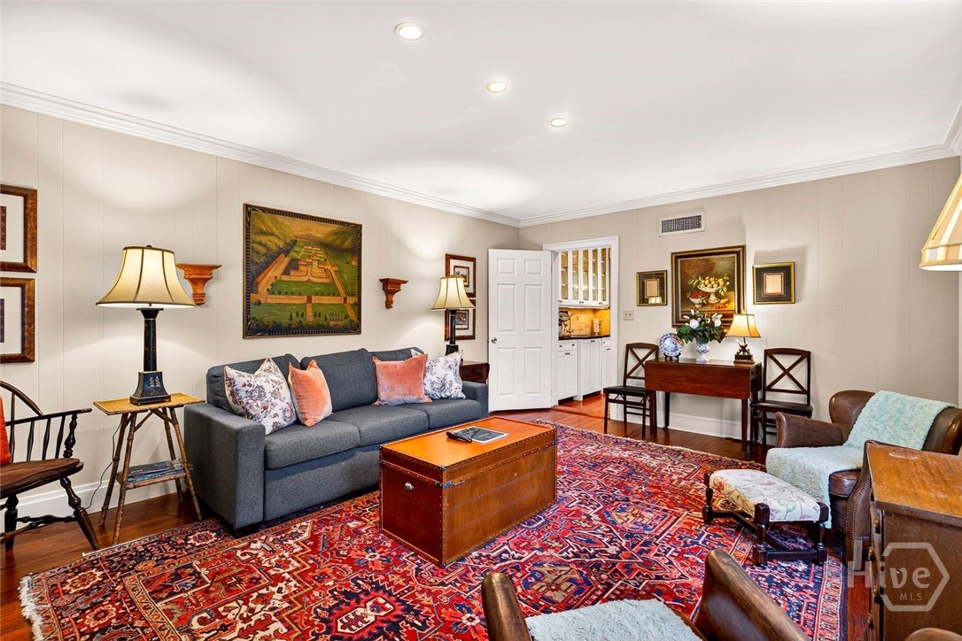 208 E Liberty Street