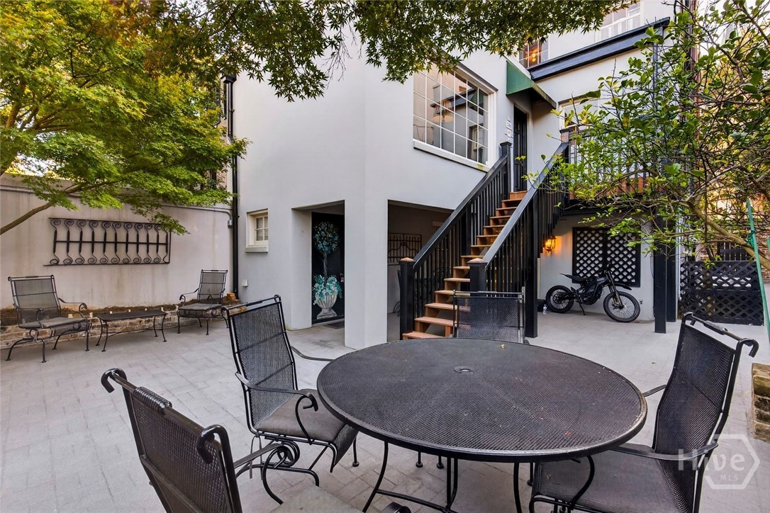 208 E Liberty Street