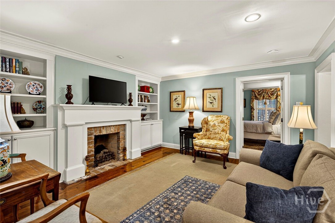 208 E Liberty Street