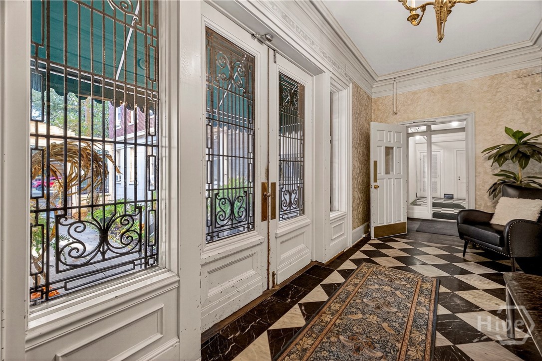 24 E Liberty Street 36