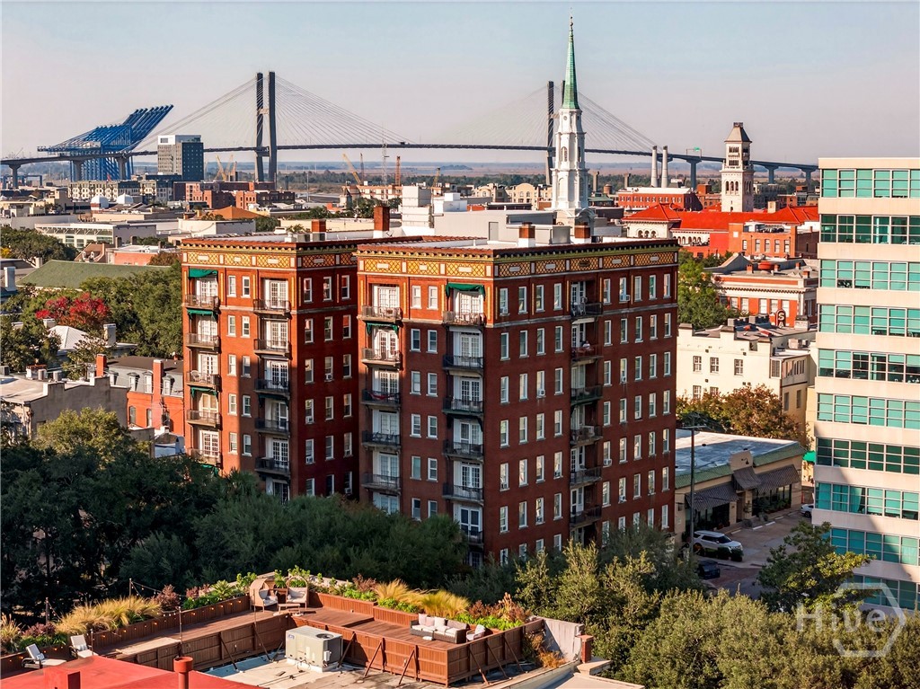 24 E Liberty Street 36