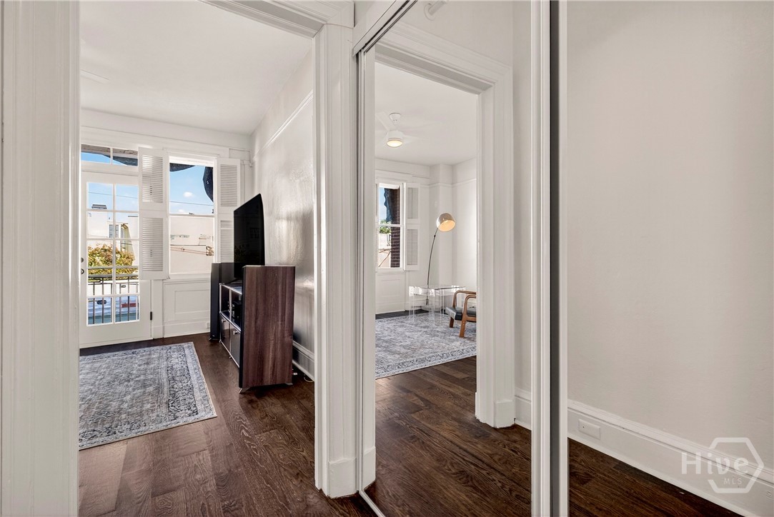 24 E Liberty Street 36