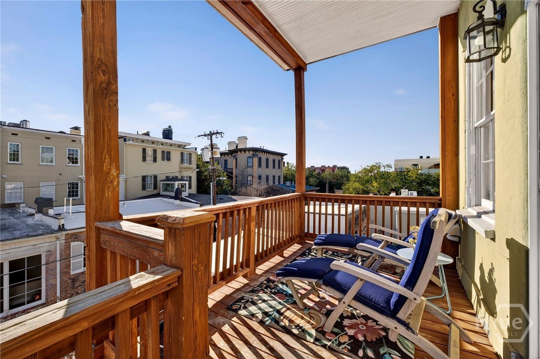 15 E Jones Street 3B