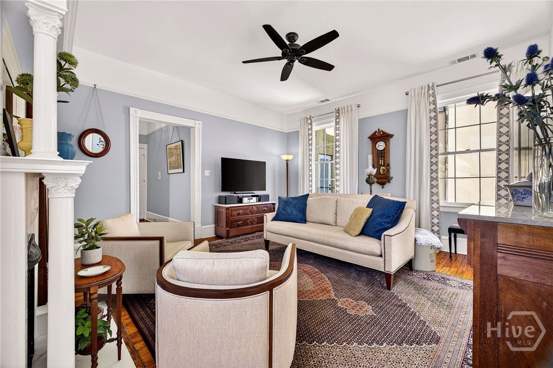 15 E Jones Street 3B