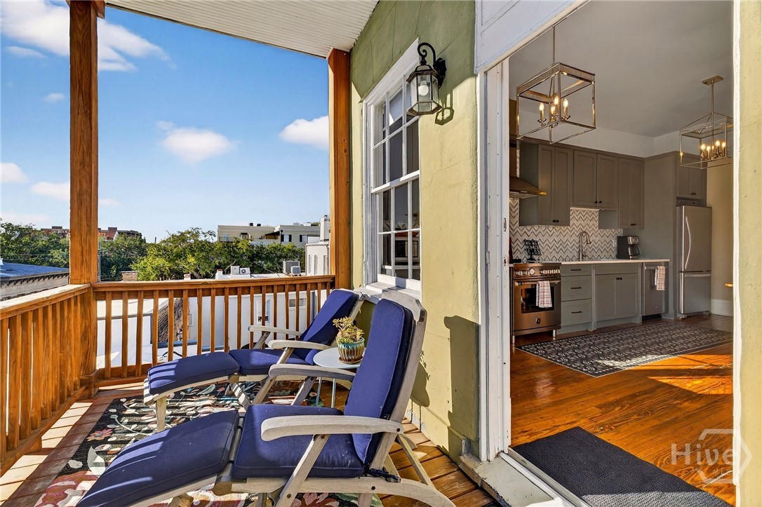 15 E Jones Street 3B