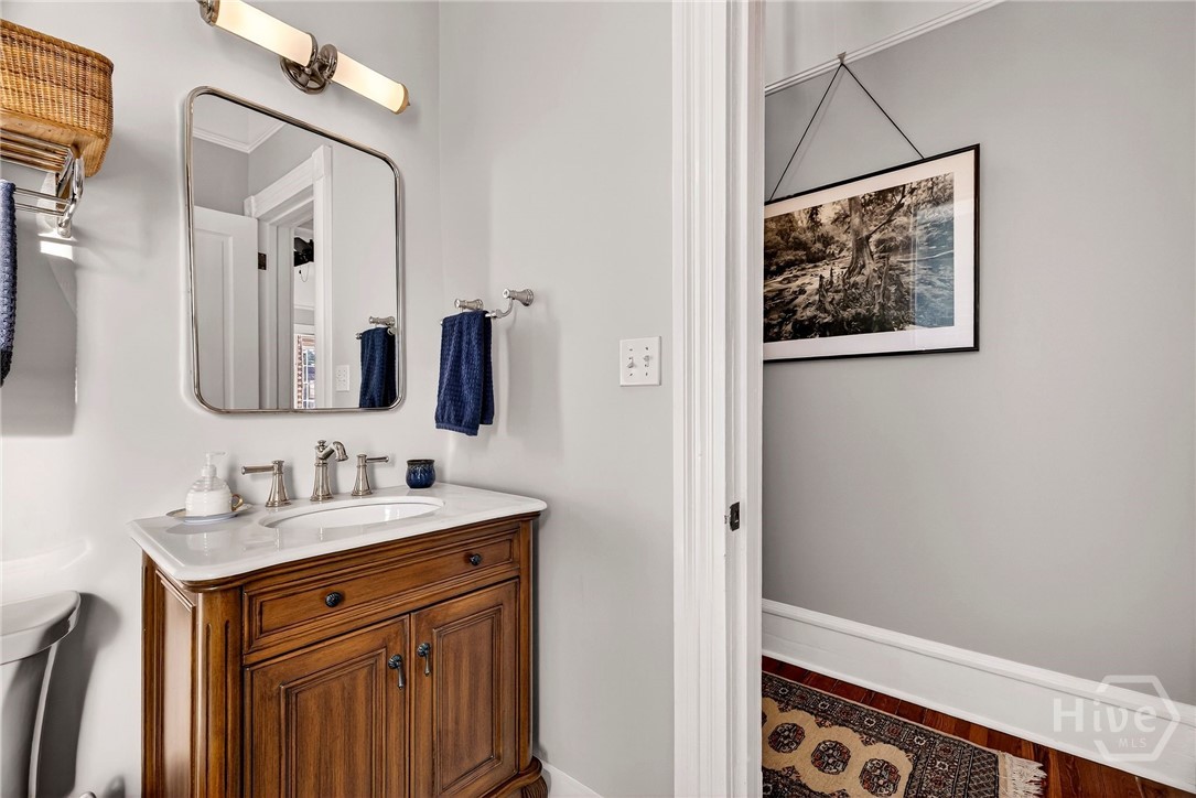 15 E Jones Street 3B