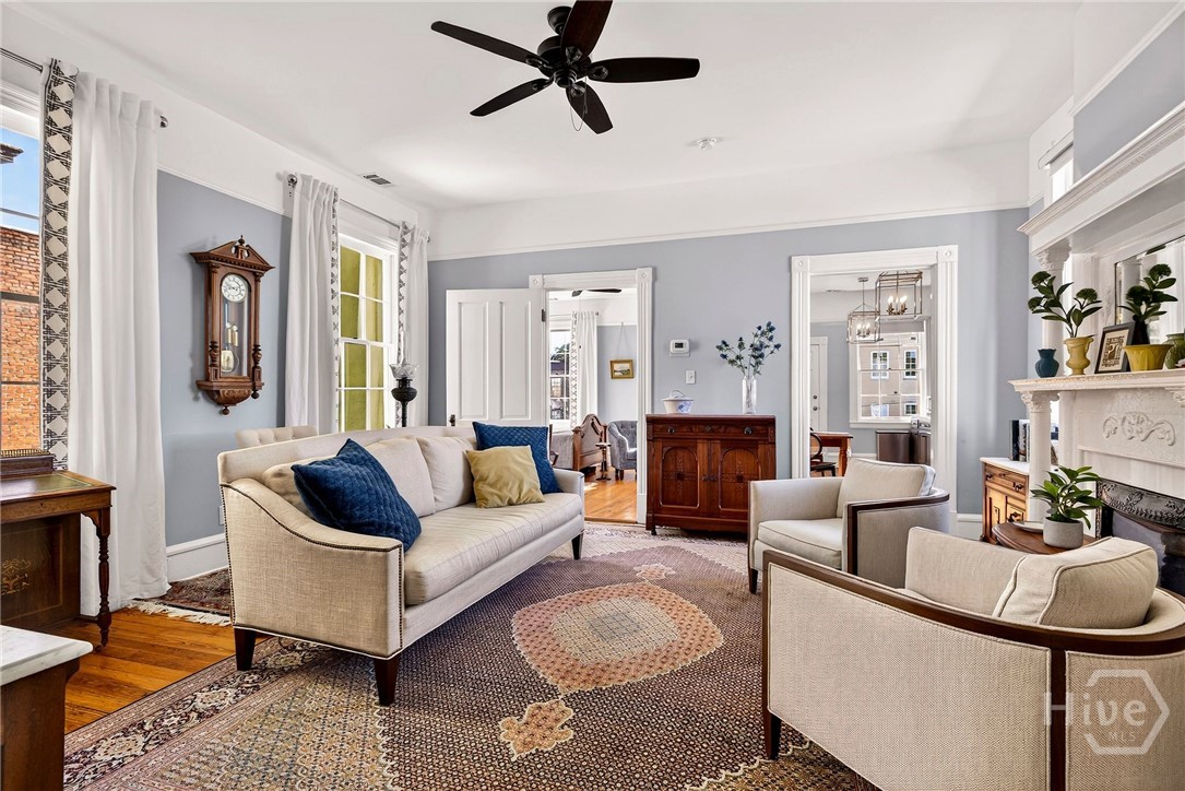 15 E Jones Street 3B