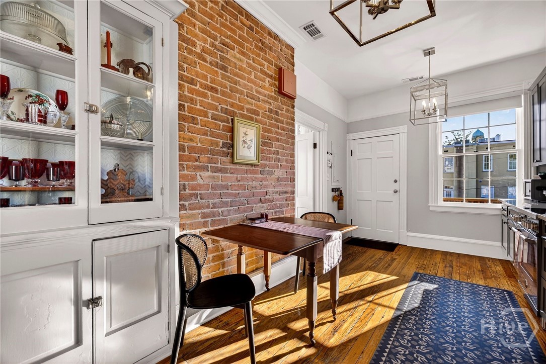 15 E Jones Street 3B