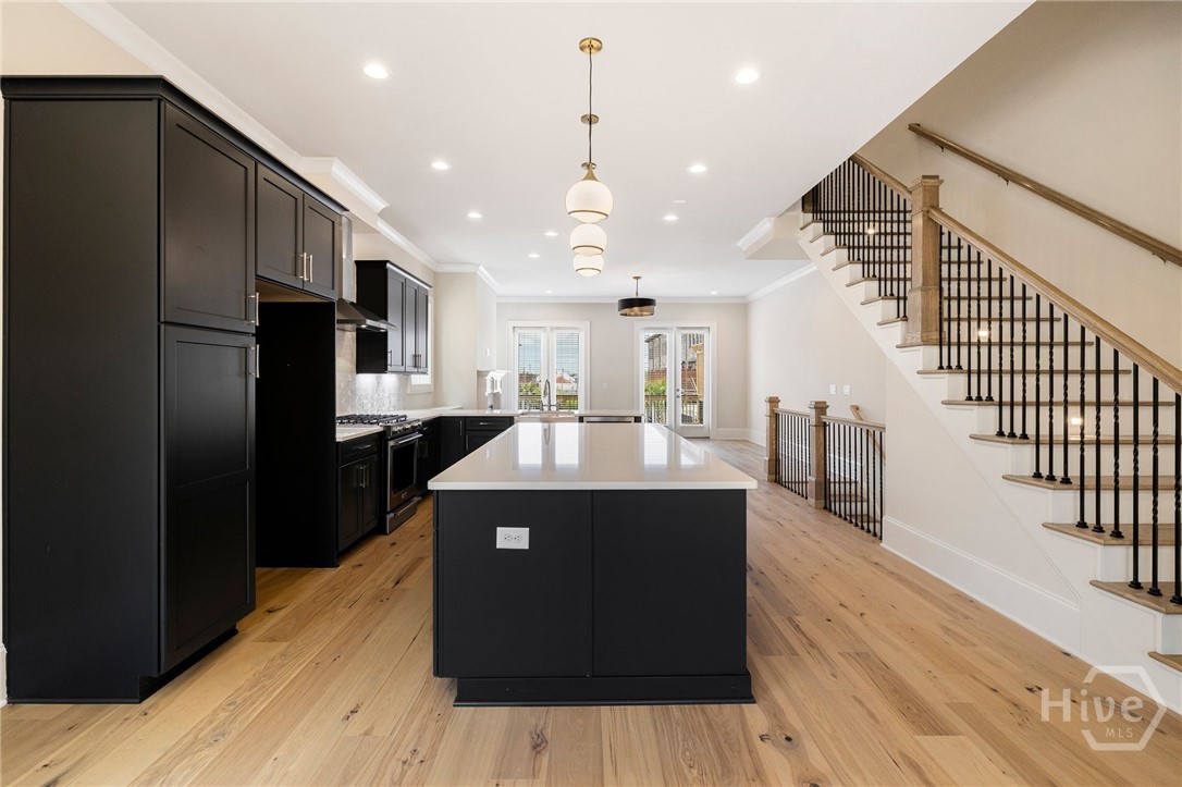 354 Eastern Wharf Avenue