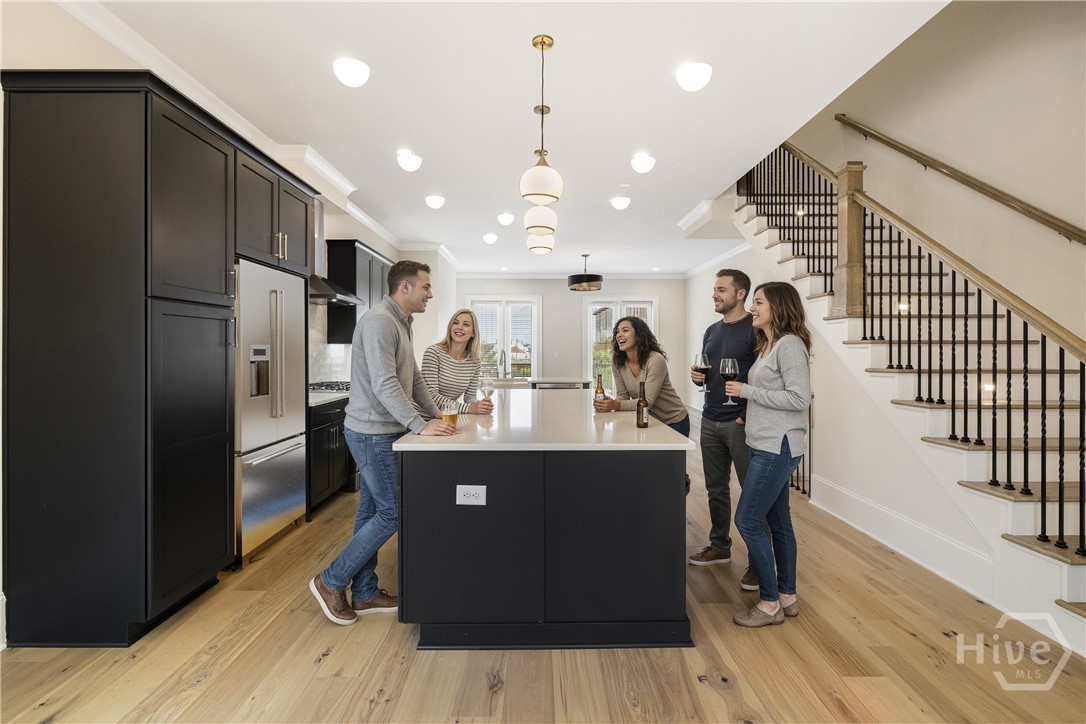 354 Eastern Wharf Avenue