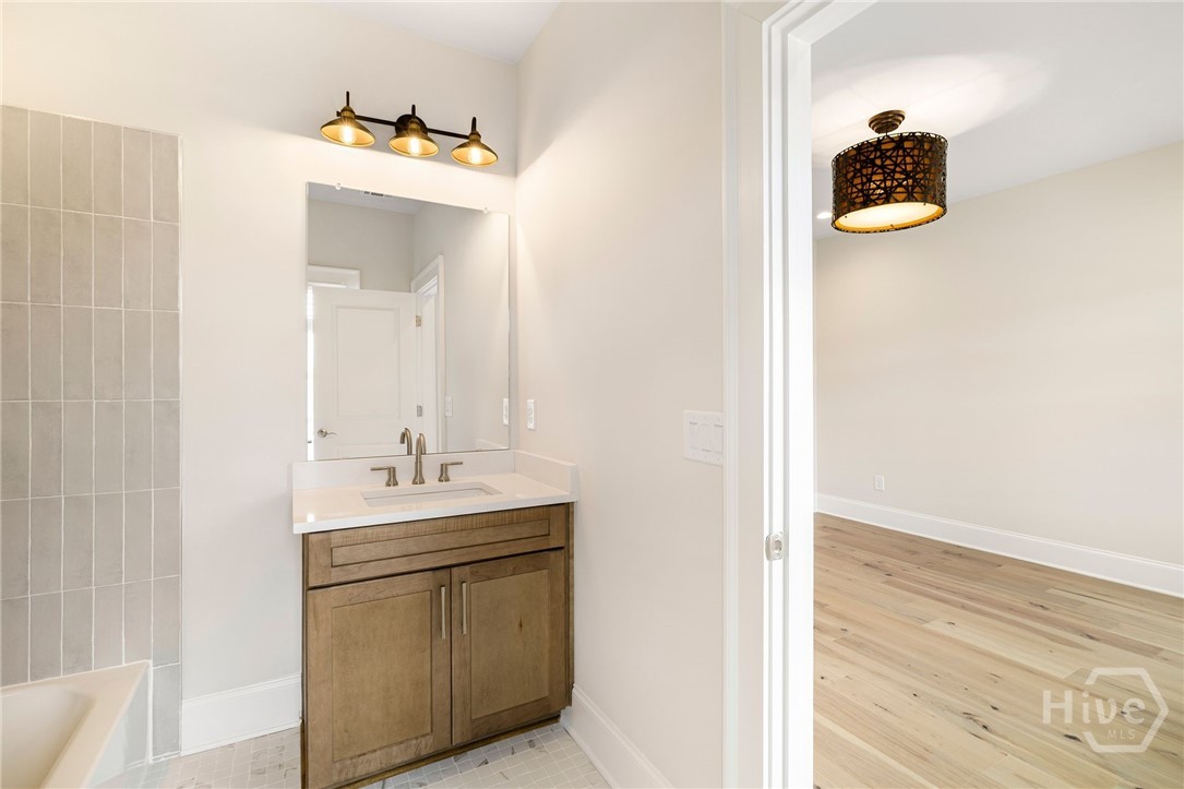 354 Eastern Wharf Avenue