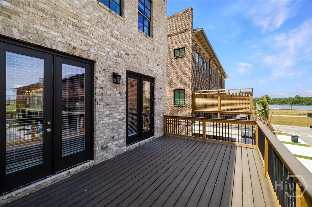 354 Eastern Wharf Avenue