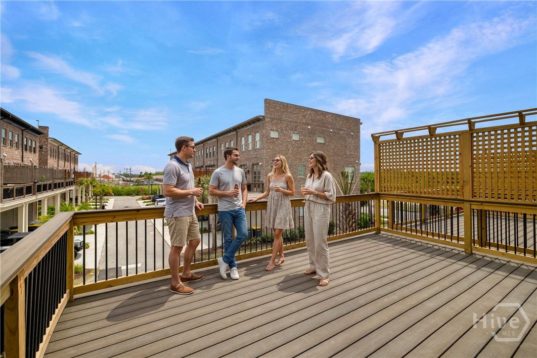 354 Eastern Wharf Avenue