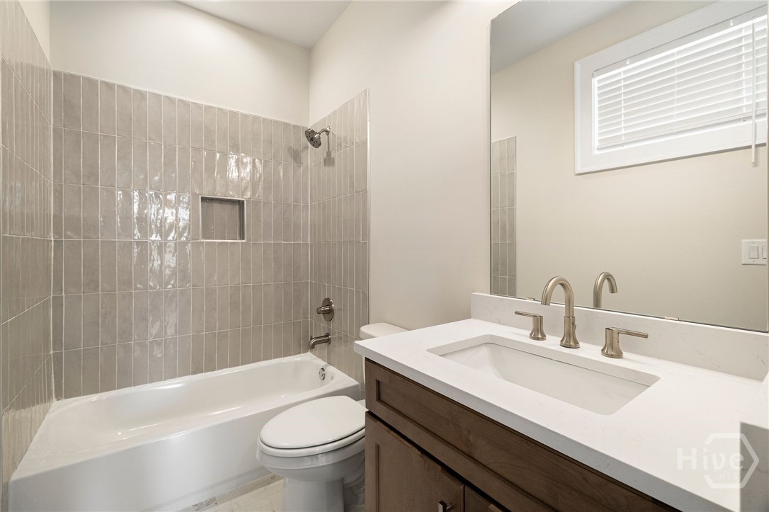 354 Eastern Wharf Avenue