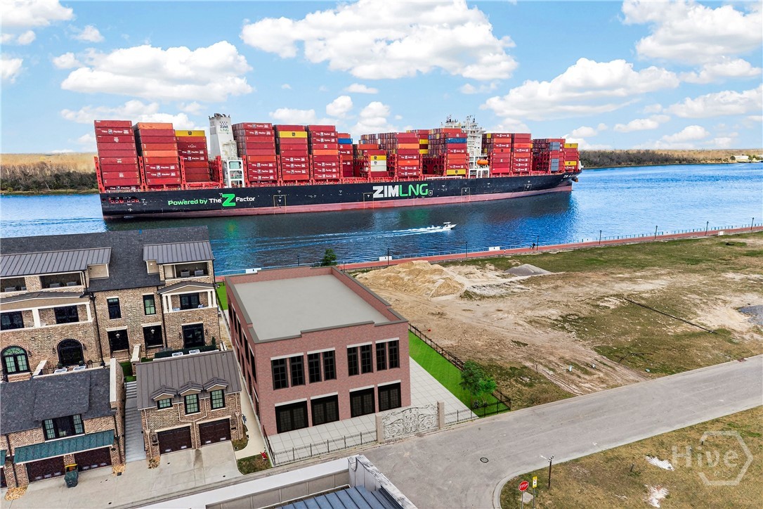 354 Eastern Wharf Avenue