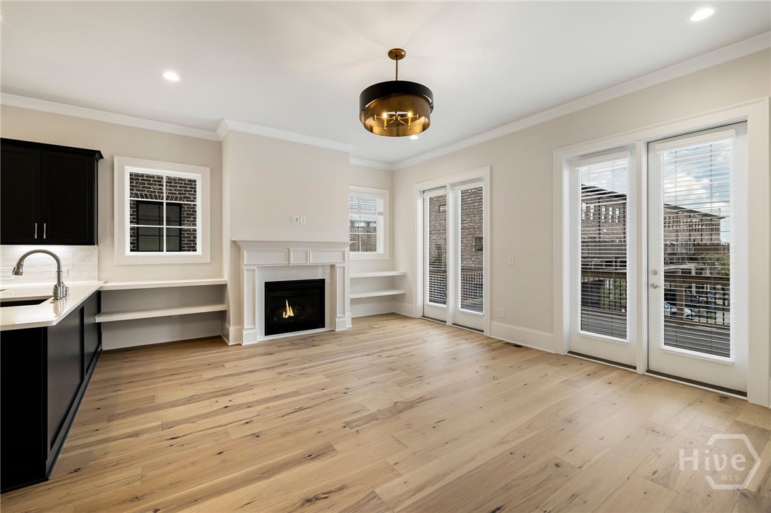 354 Eastern Wharf Avenue