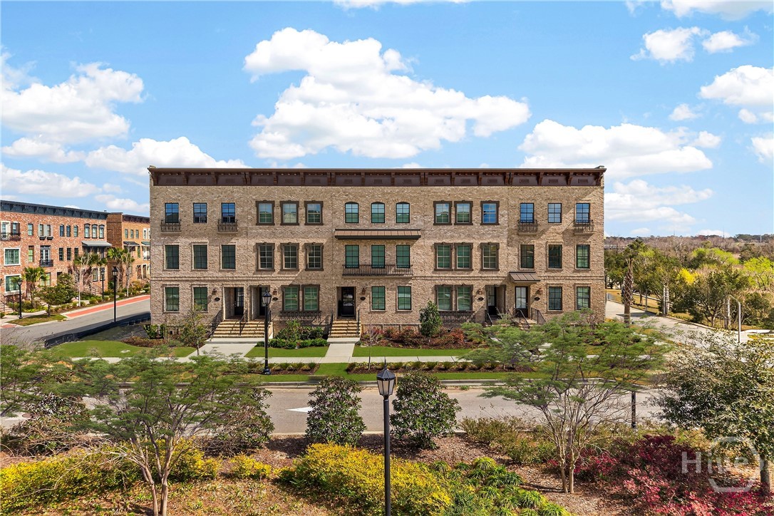 354 Eastern Wharf Avenue