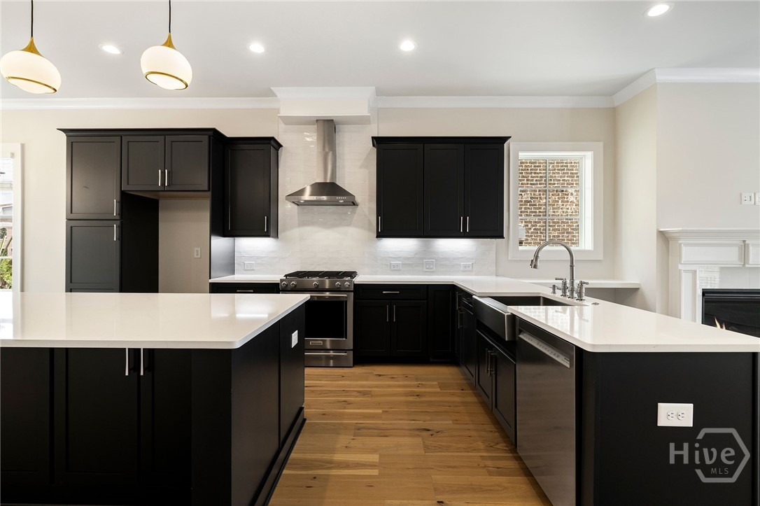 354 Eastern Wharf Avenue