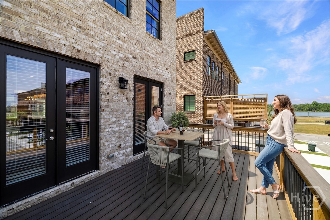 354 Eastern Wharf Avenue