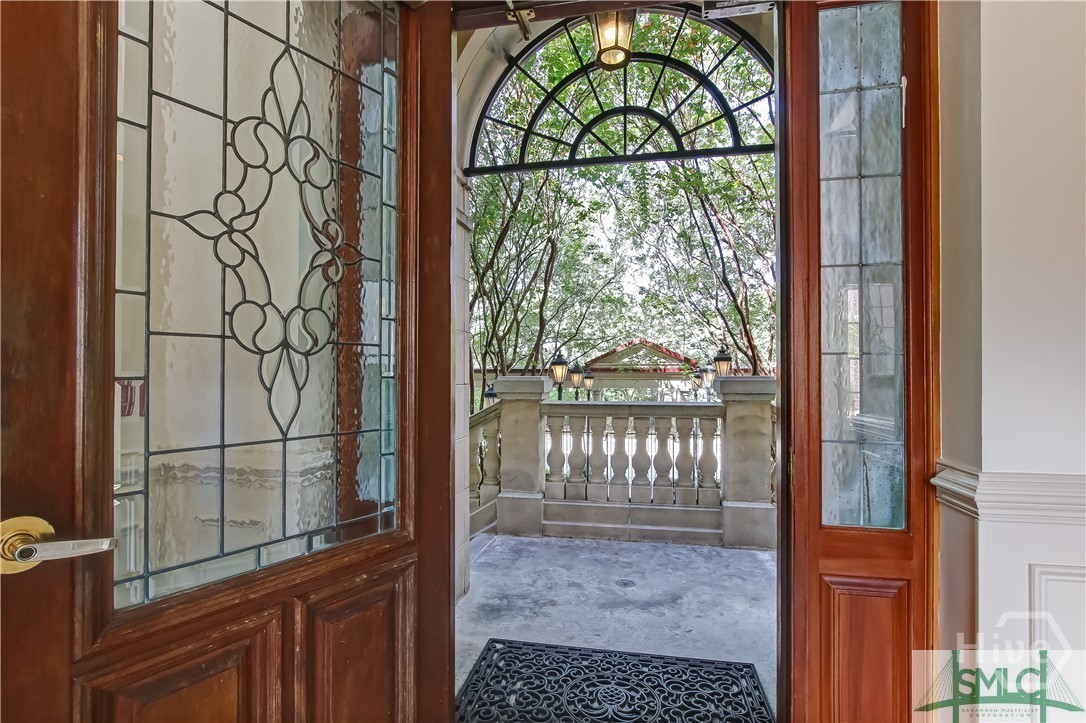 323 W Jones Street 104