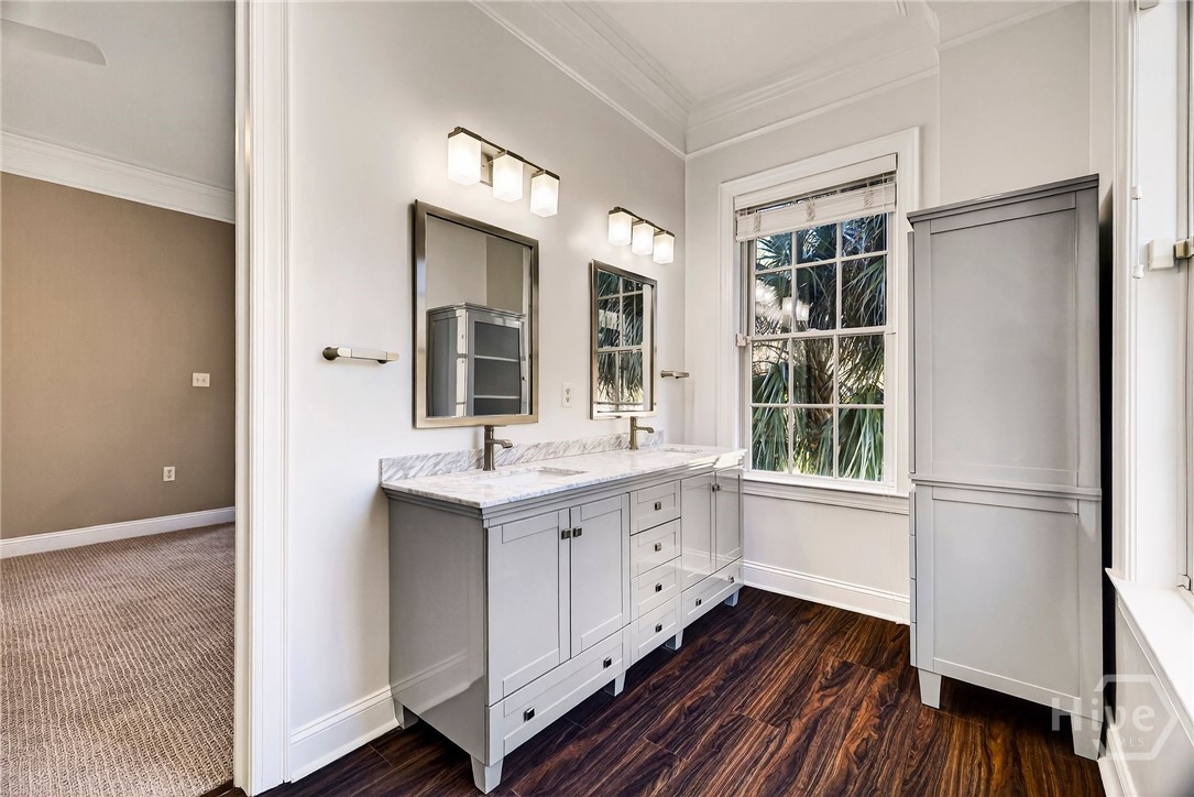 323 W Jones Street 104