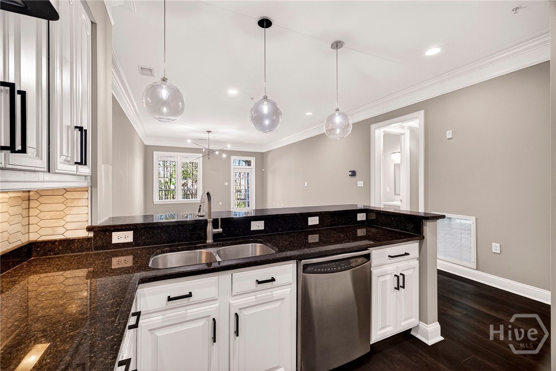 323 W Jones Street 104