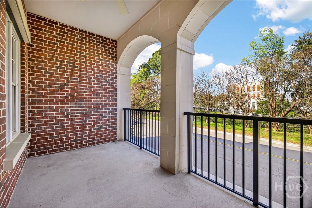 323 W Jones Street 104